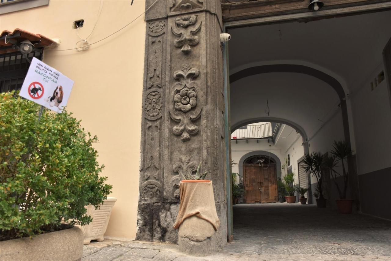 Varriale House Parking Free Small Car Naples Exterior photo
